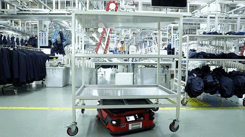 紅豆股份5G智能工廠入選工業(yè)互聯(lián)網(wǎng)示范名單，引領(lǐng)服裝行業(yè)數(shù)字化轉(zhuǎn)型